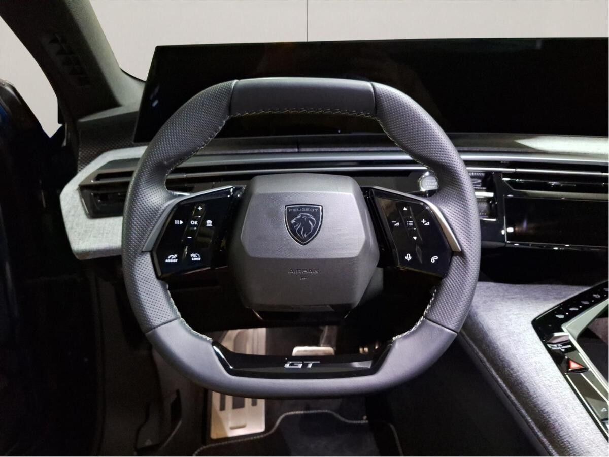 Peugeot 3008 GT SOFORT VERFÜGBAR *360°Kamera*PANO*