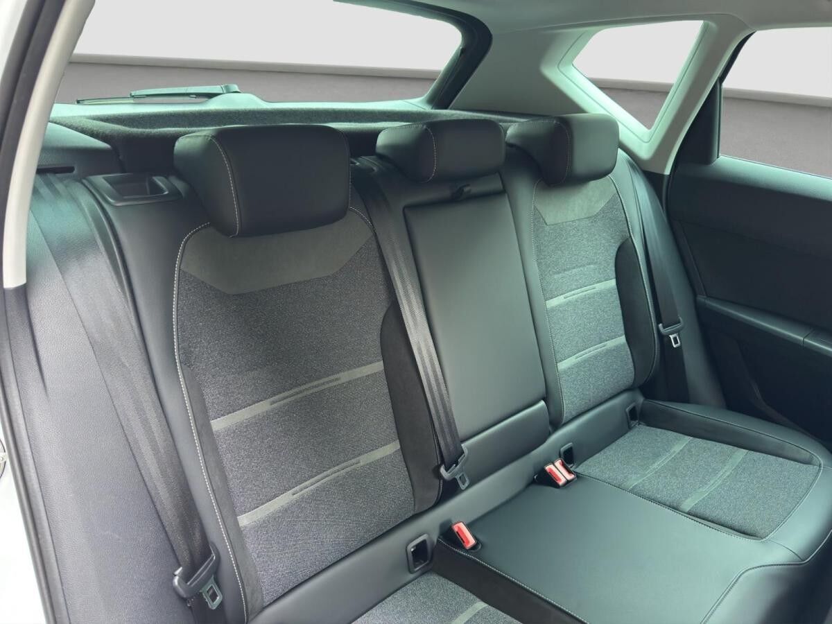 Seat Ateca Xperience 1.5 TSI Spur Licht-Assist ACC Nav