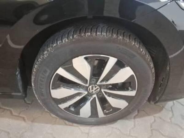 Volkswagen Golf VIII 2.0 TDI DSG Goal AHK Spurwechselassistent Rückfahrkamera Sitzheizung DAB+