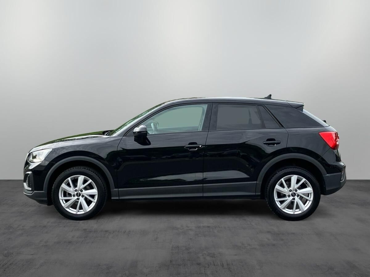 Audi Q2 35 TFSI S-tronic / MMI-Navi plus, LED, RFK