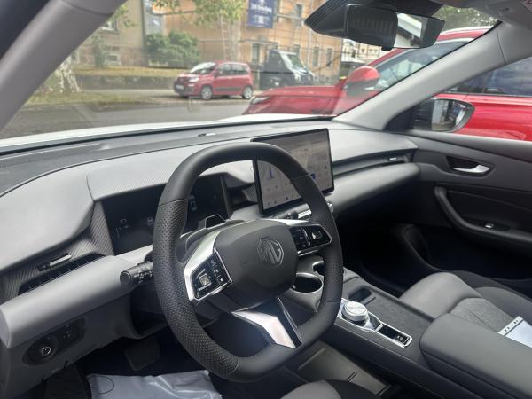 MG S5 EV S5 EV Comfort – vollelektrischer SUV ab 239 €/ Monat leasen