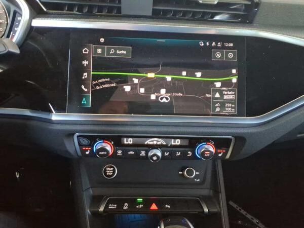 Audi Q3 Sportback S-Line 45TFSIe S-tronic / Pano, AHK