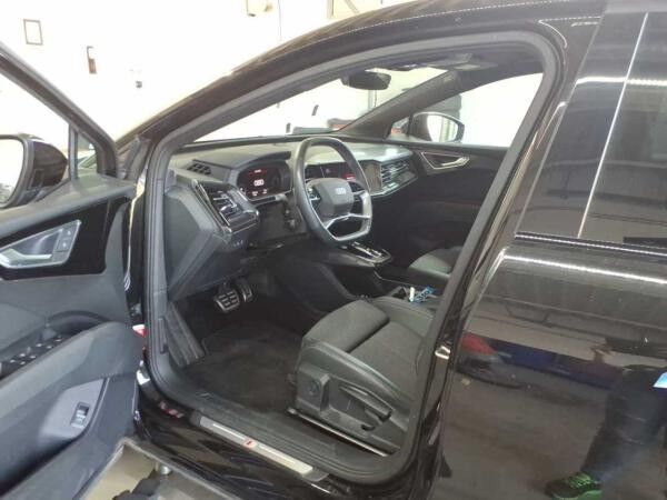 Audi Q4 e-tron Q4 Sportback e-tron S-Line 50 quattro / Matrix