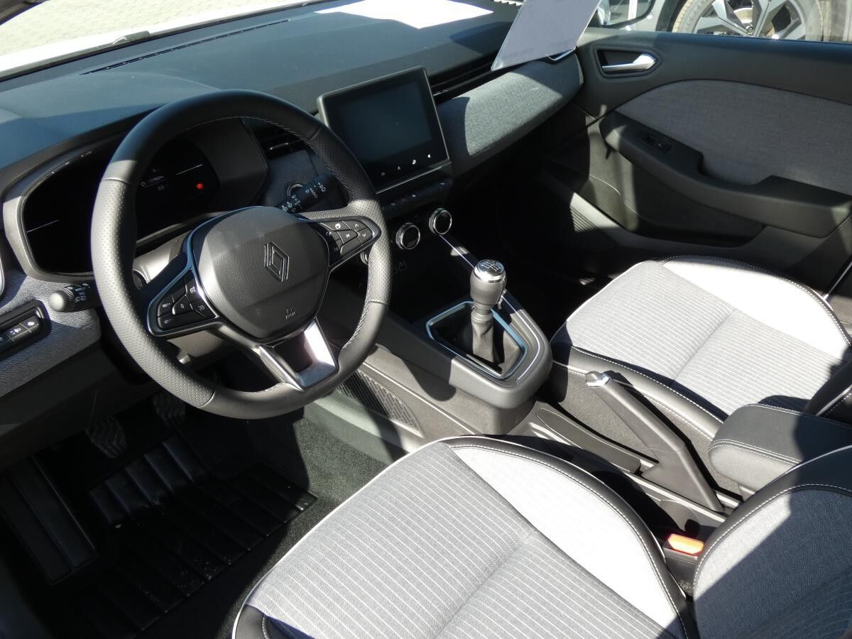 Renault Clio Techno TCe90 💸November-DEAL 🤑