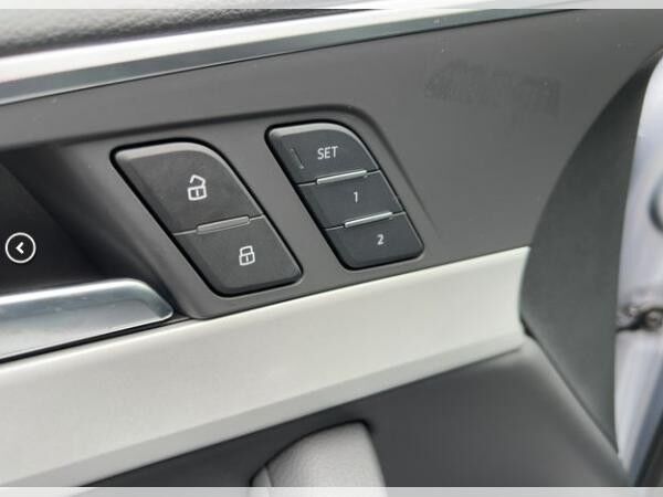 Audi A4 Avant (8WD)
