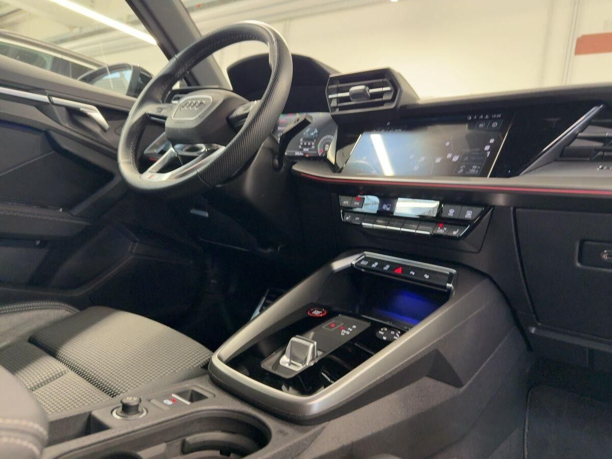 Audi S3 Limousine 2.0 TFSI quattro Pano Kamera virtual Cockpit