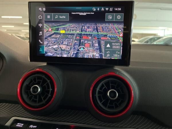 Audi Q2 35 TDI S tronic 2xS LINE/SONOS//NAVI/MATRIX
