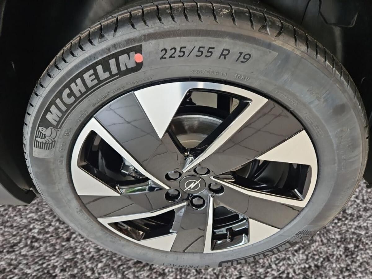 Opel Grandland GS * SOFORT VERFÜGBAR * inkl. Tech-Paket und AHK