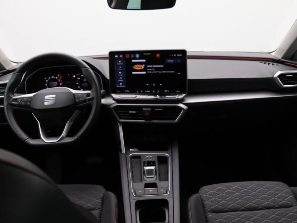 Seat Leon ST FR 1.5 eTSI DSG / Navi, Matrix, RFK, ACC
