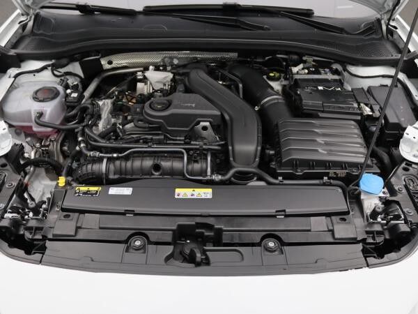 Seat Leon ST FR 1.5 eTSI DSG / Navi, Matrix, RFK, ACC