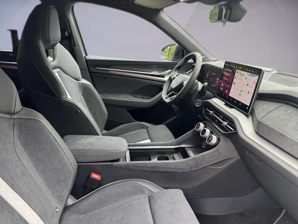 Skoda Kodiaq 1.5 TSI iV 150kW Sportline/FSH/Fahrassistenz+/Familie/Licht&Sicht+/Infotainment+/Winter/Komfort+