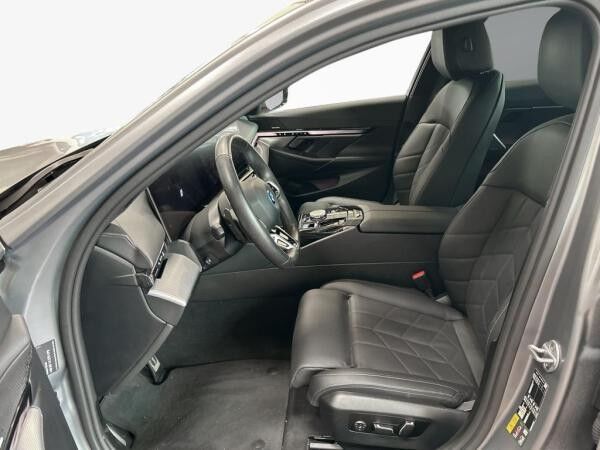 BMW i5 eDrive40 Limousine