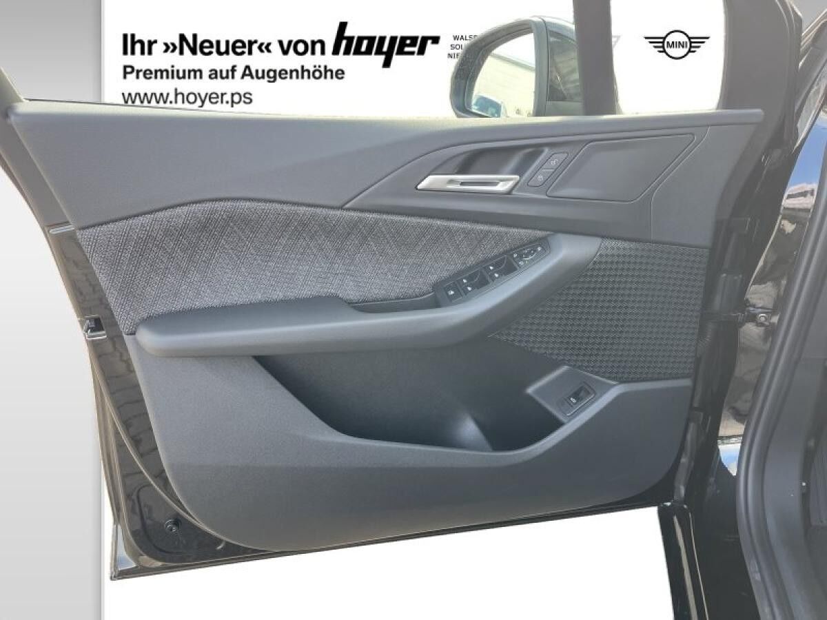 BMW 218 Active Tourer mit Anhängerkupplung AKTION BIS 30.10.2025