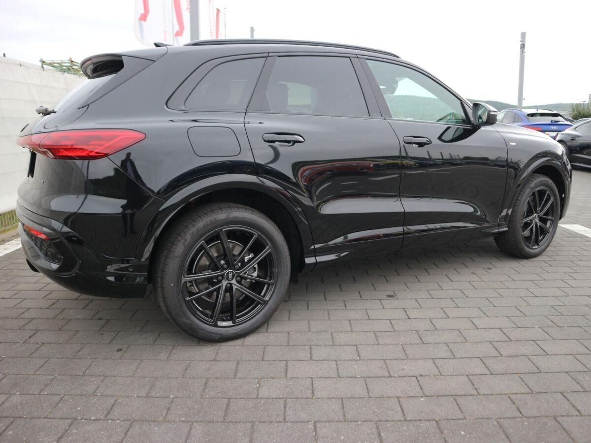 Audi Q5 SUV TDI quattro S tronic S line*AHK*ACC*