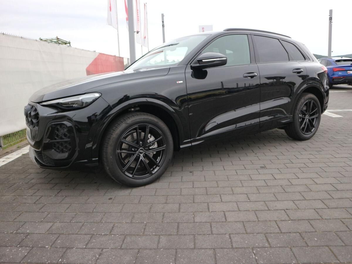 Audi Q5 SUV TDI quattro S tronic S line*AHK*ACC*