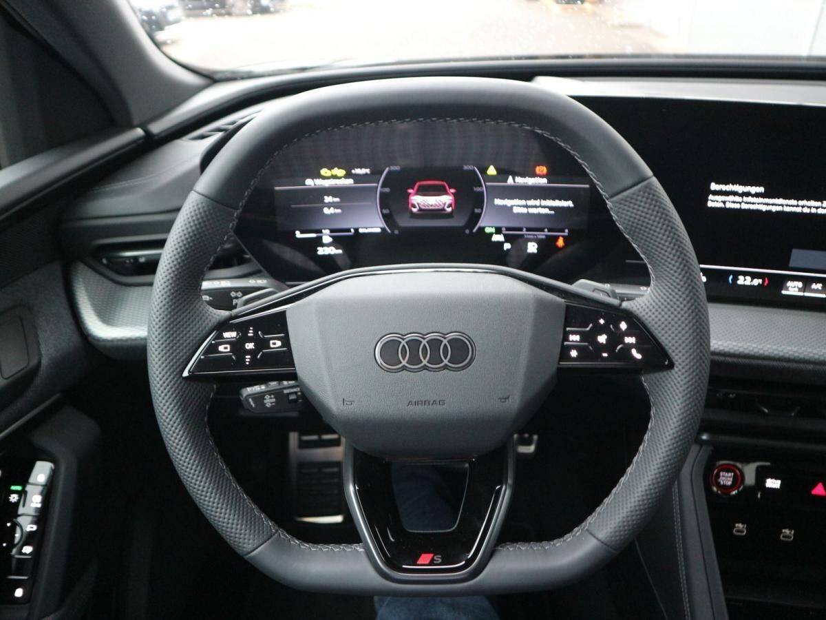 Audi Q5 SUV TDI quattro S tronic S line*AHK*ACC*