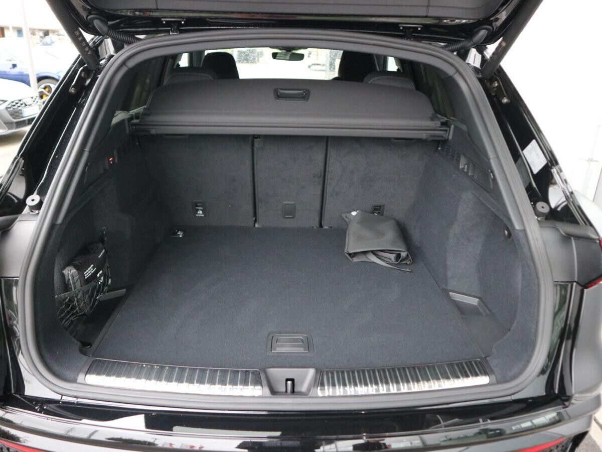 Audi Q5 SUV TDI quattro S tronic S line*AHK*ACC*