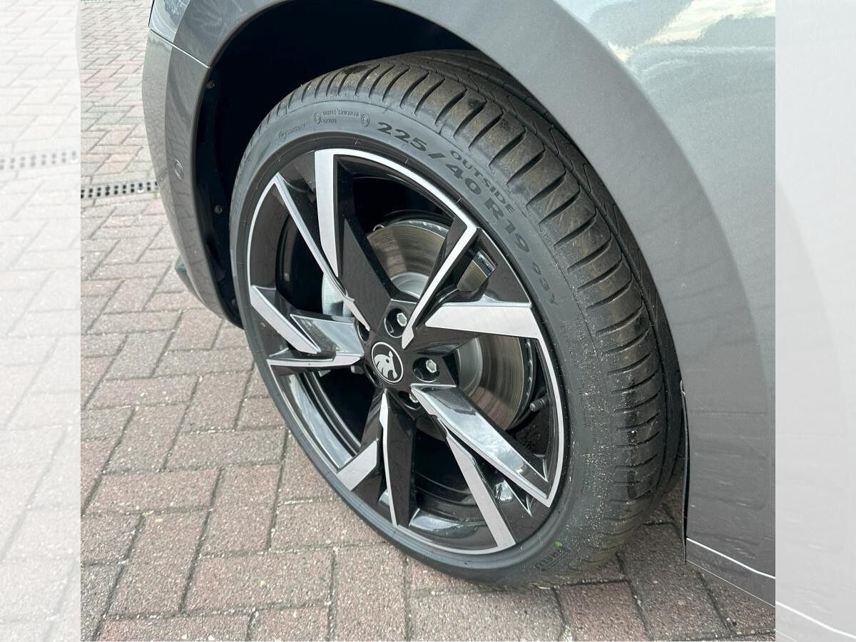 Skoda Octavia Sportline 2,0 TDI 110 kW 7-Gang-DSG**AKTION**