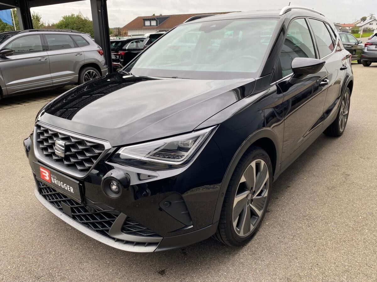 Seat Arona 1.5 TSI DSG FR NAVI ACC Kamera Sitzhzg AHK Seat Arona 1.5 TSI DSG FR NAVI ACC Kamera Sitzhzg AHK