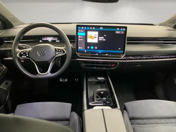 Volkswagen ID.7 Tourer Pro 210 kW IQ.Light+NAV+AHK+HUD+ACC
