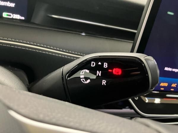 Volkswagen ID.7 Tourer Pro 210 kW IQ.Light+NAV+AHK+HUD+ACC