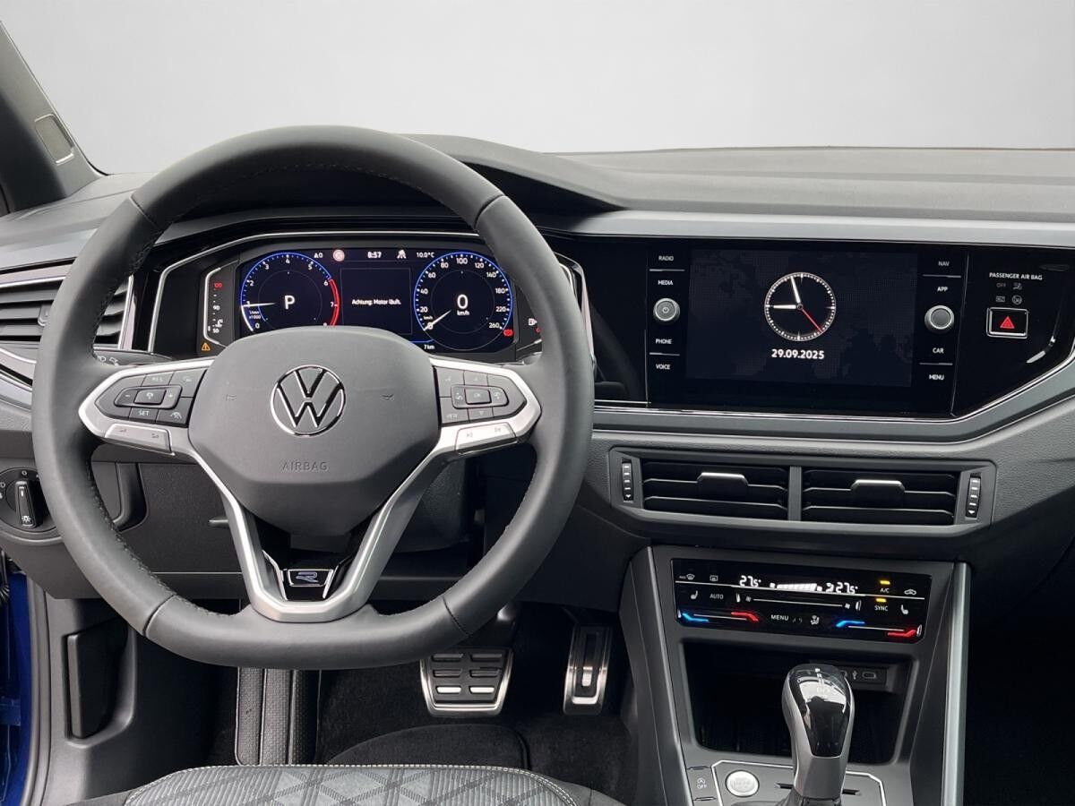 Volkswagen Polo VI (AE1)