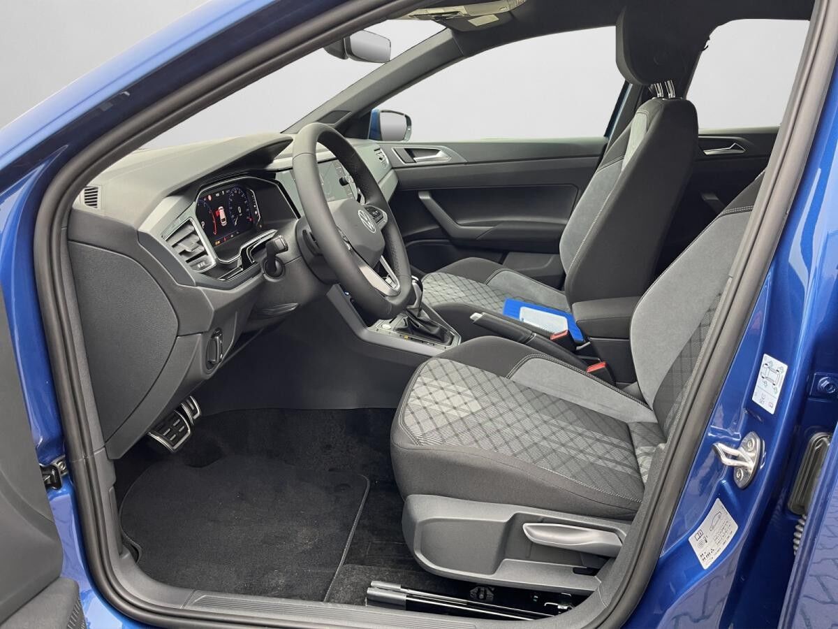 Volkswagen Polo VI (AE1)