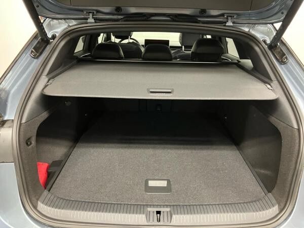Volkswagen ID.7 Tourer GTX 250 kW 4Motion IQ.Light+NAV+PAN+AHK+HUD