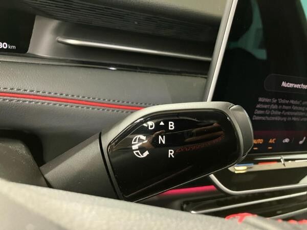 Volkswagen ID.7 Tourer GTX 250 kW 4Motion IQ.Light+NAV+PAN+AHK+HUD