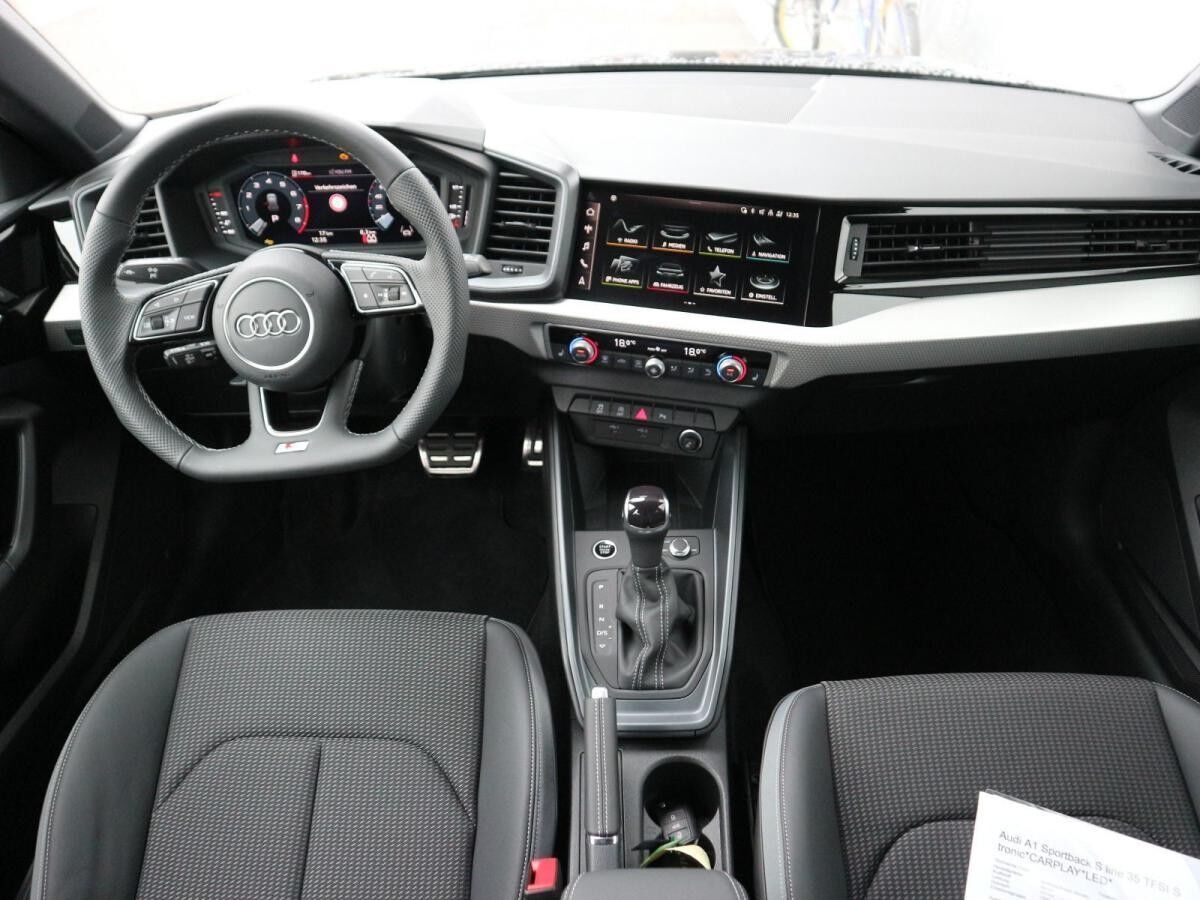 Audi A1 Sportback S line 35 TFSI S tronic*CARPLAY*LED*
