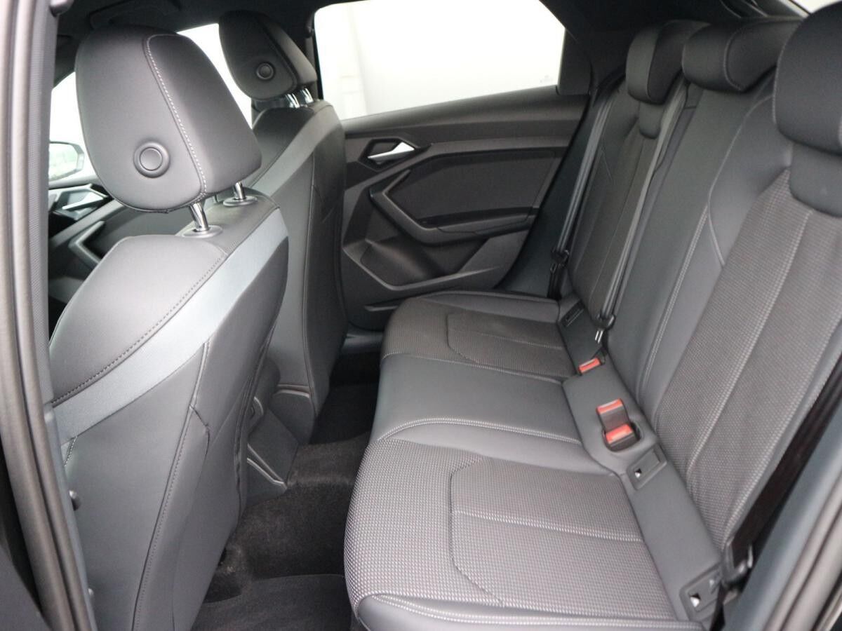Audi A1 Sportback S line 35 TFSI S tronic*CARPLAY*LED*