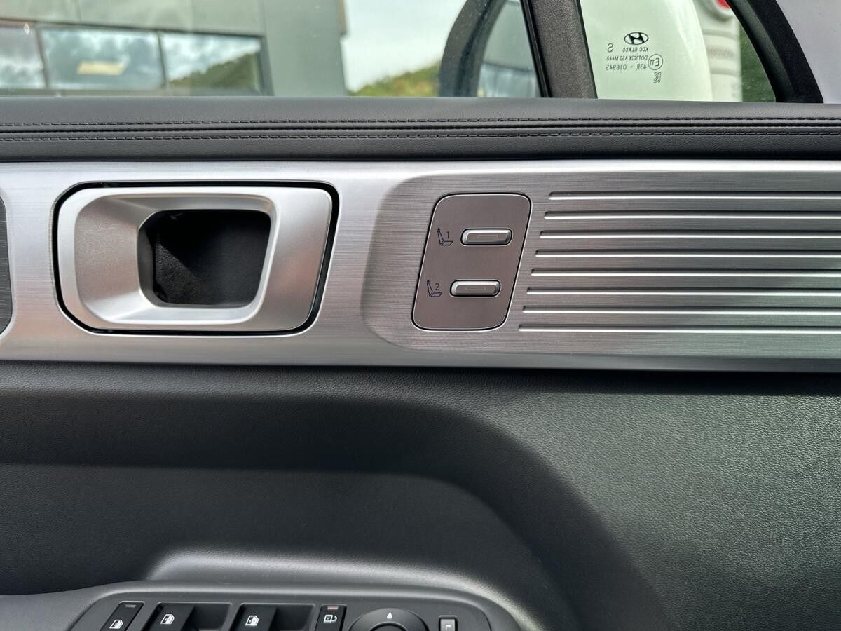 Hyundai SANTA FE HEV 5-Sitzer 1.6 T-GD 4WD Intro >Sofort Verfügbar<