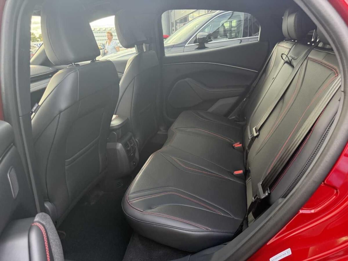 Ford Mustang Mach-E Extended Premium Allrad Panorama