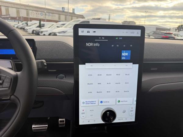 Ford Mustang Mach-E Extended Premium Allrad Panorama