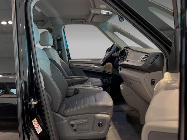 Volkswagen Multivan 2,0 TDI Life DSG LED Navi AHK