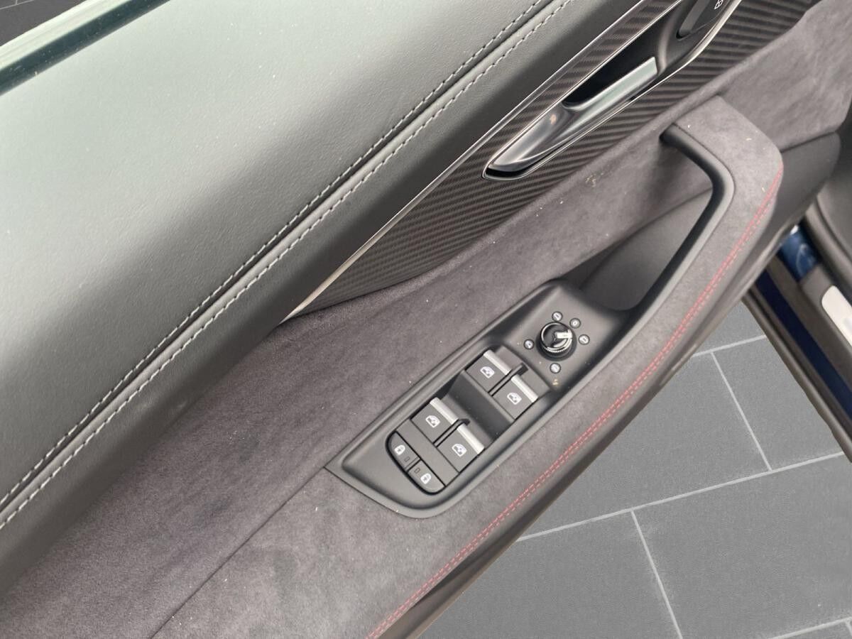 Audi RS Q8 SUV tiptronic Audi RS Q8 SUV tiptronic