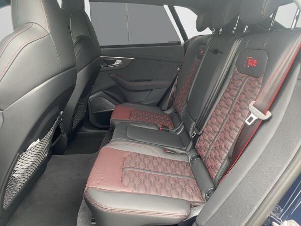 Audi RS Q8 SUV tiptronic