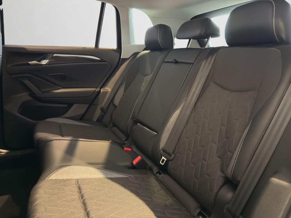 Volkswagen Tiguan ENERGY 1.5 eTSI DSG GANJZR PARKASSIST