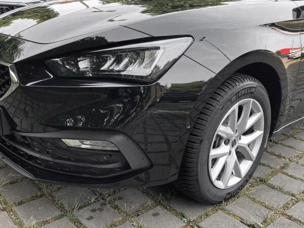 Seat Leon Sportstourer 1.5 eTSI Road Edition DSG Virtual