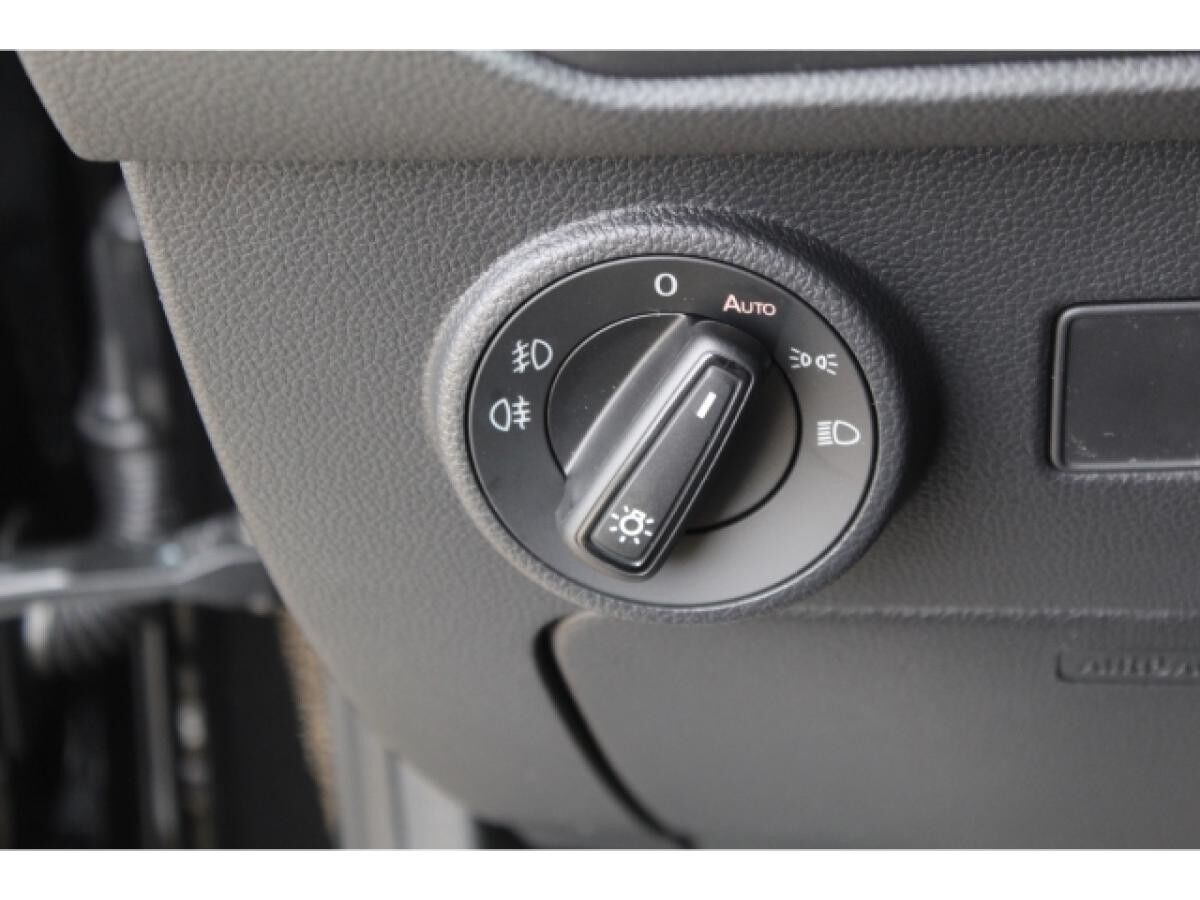 Cupra Ateca 1.5 TSI DSG AHK NAVI LED KAMERA ACC SHZ GRA