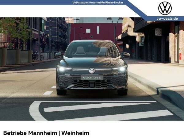 Volkswagen Golf GTE 1,5 l eHybrid DSG AHK PANO LED DAB Navi