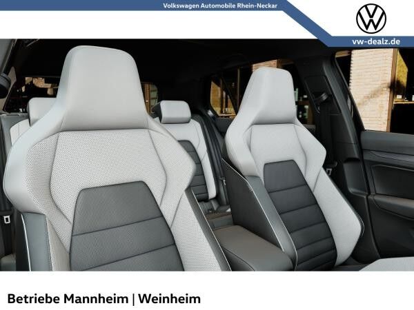 Volkswagen Golf GTE 1,5 l eHybrid DSG AHK PANO LED DAB Navi