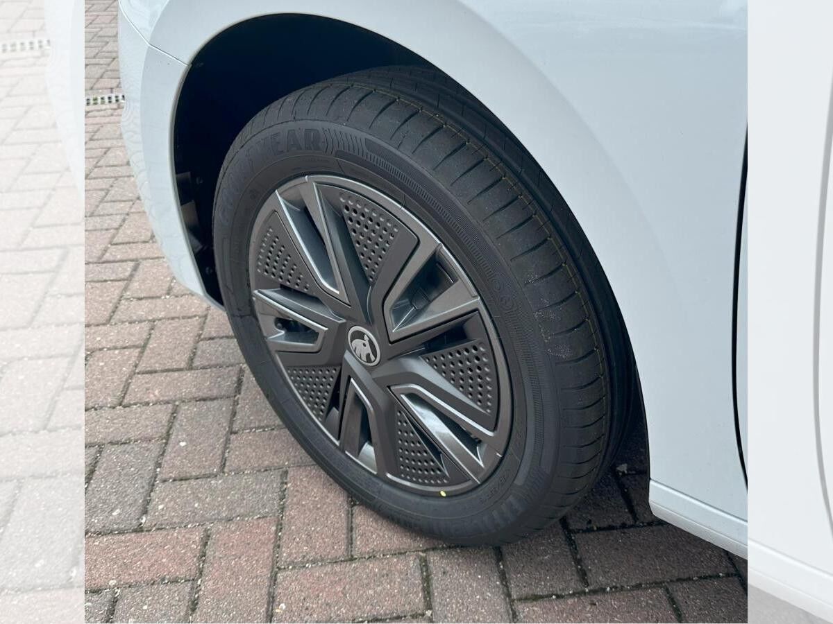 Skoda Fabia Tour 1,0 TSI 70 kW 5-Gang-Schaltgetriebe**GEWERBEAKTION**