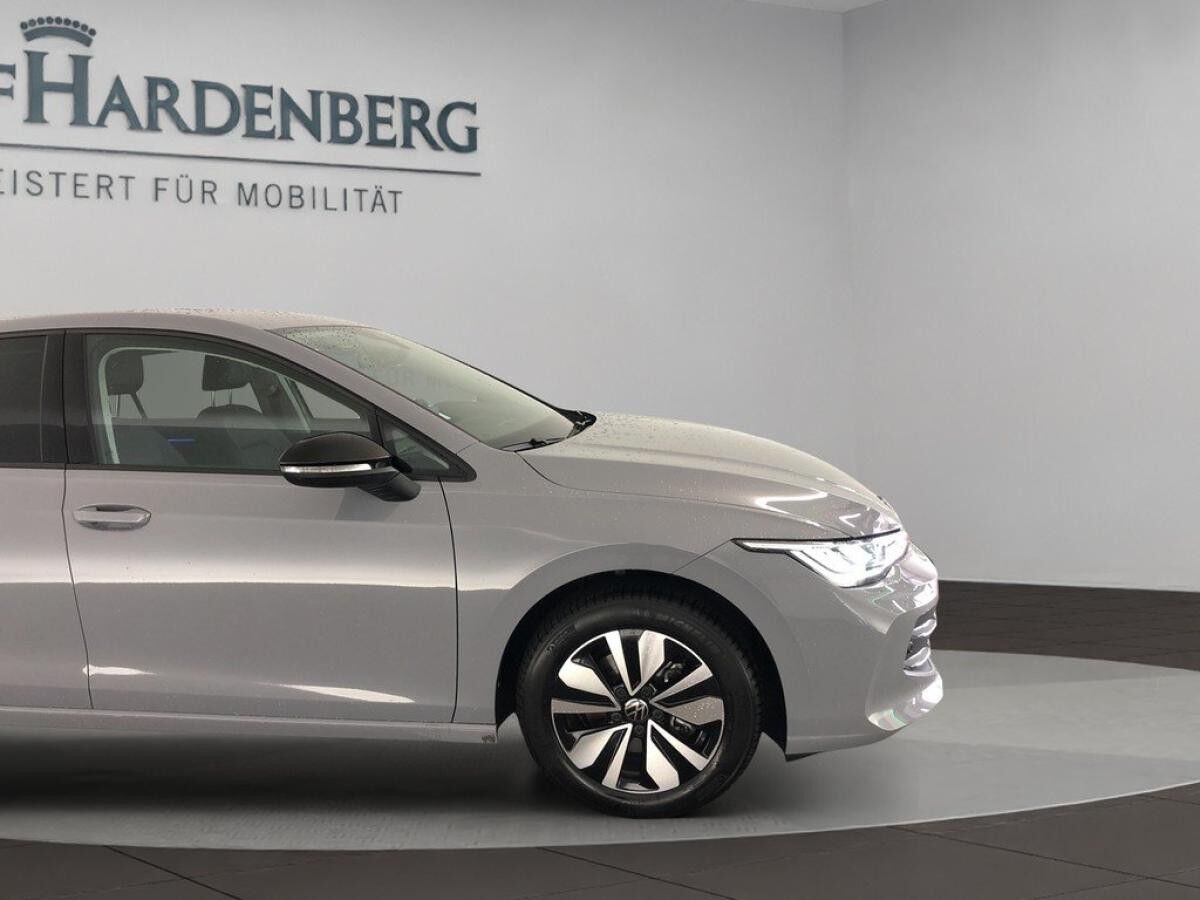 Volkswagen Golf VIII 1.5 eTSI DSG GOAL / SOFORT VERFÜGBAR !