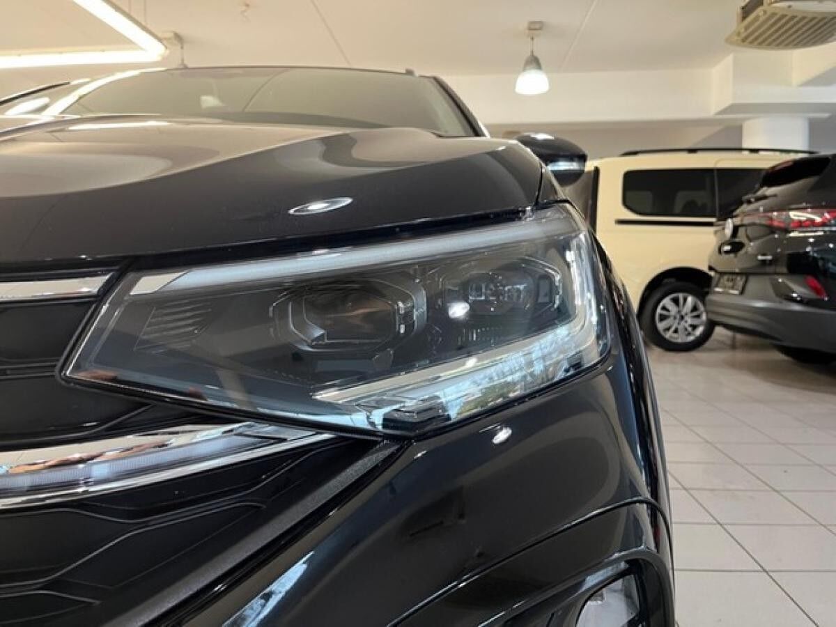 Volkswagen Taigo R-Line 1.0 TSI - ACC IQ-Light App-Connect Kamera SHZ MFL IQ Drive LM DAB+ Digital Cockpit
