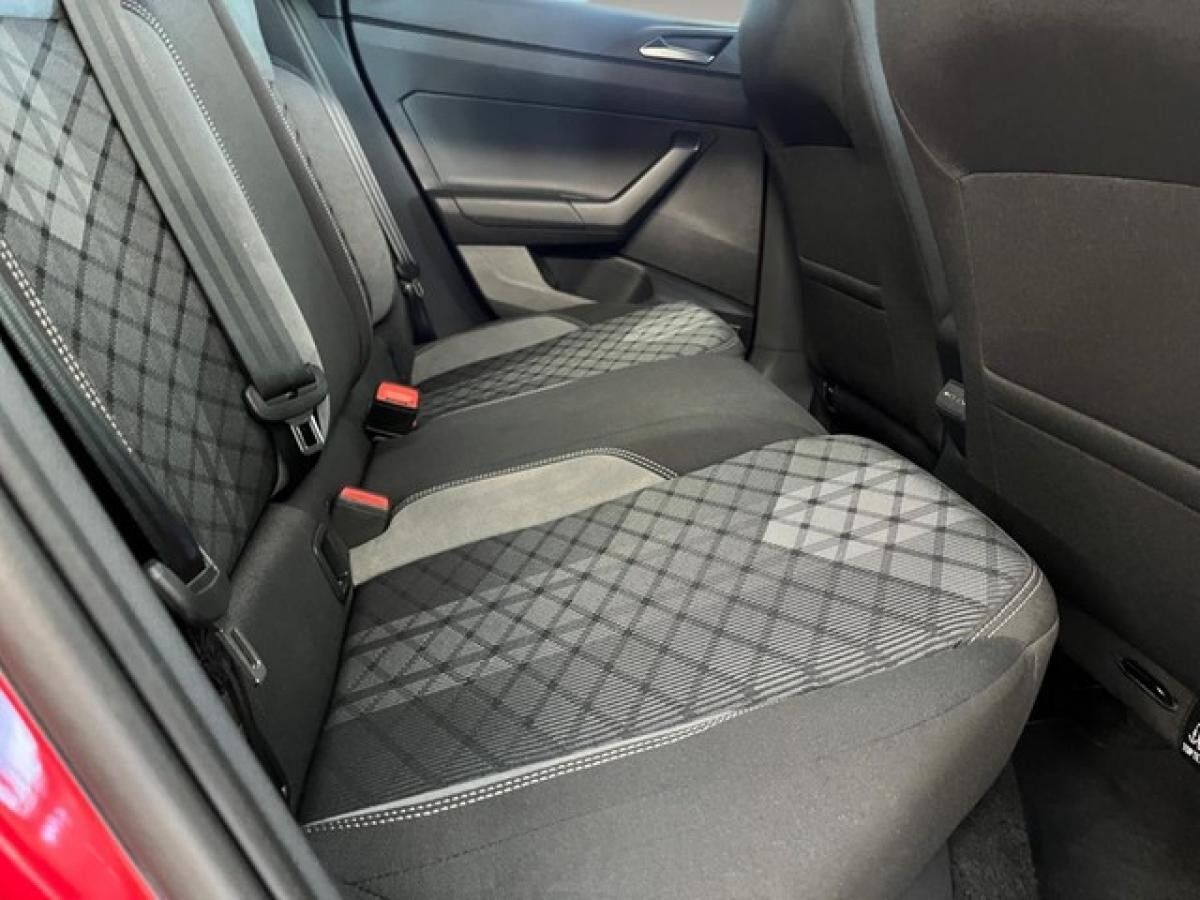 Volkswagen Taigo R-Line 1.0 TSI DSG - Dynamic Light Assist Navi LM DAB+ Digital Cockpit Pro Rear View SHZ MFL