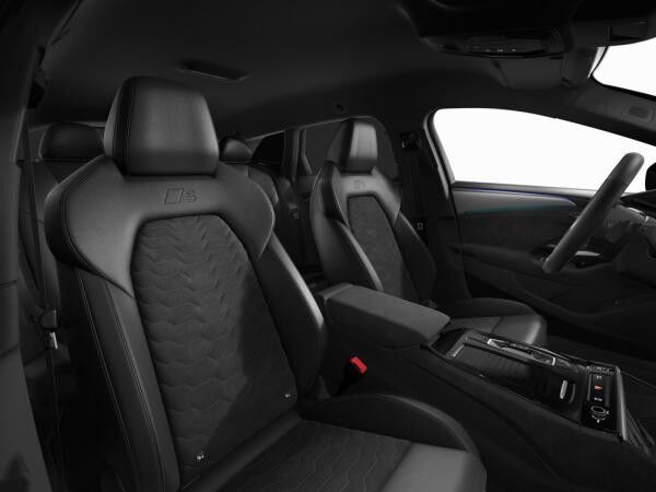 Audi A6 e-tron Interieur S mit Sportsitzen, Tech plus, AHK