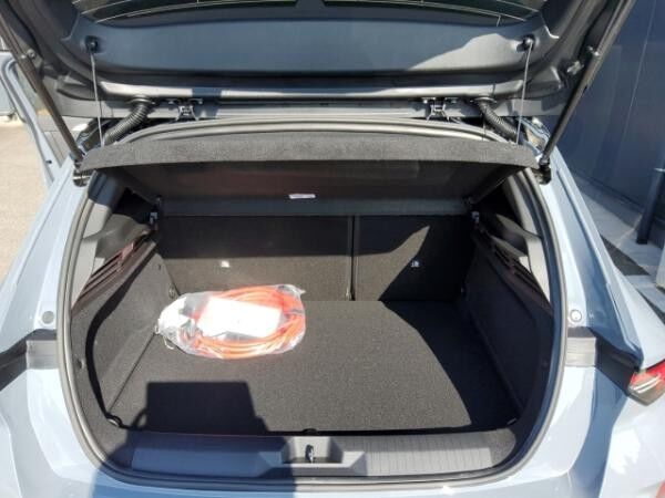 Opel Astra Electric GS SONDERAKTION 360Grad SHZ Lenkradhz Navi
