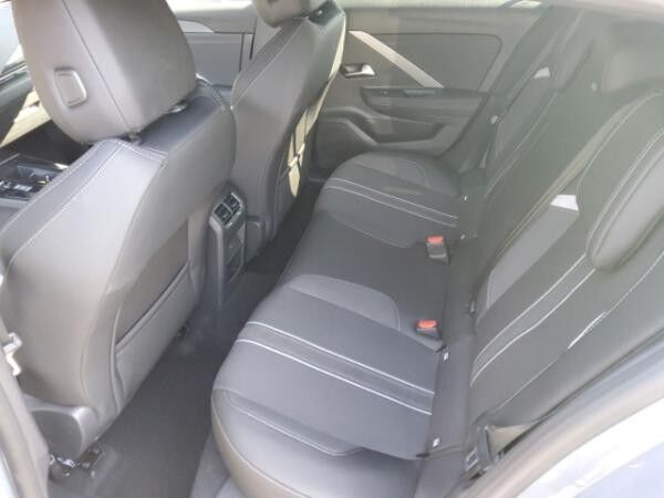Opel Astra Electric GS SONDERAKTION 360Grad SHZ Lenkradhz Navi
