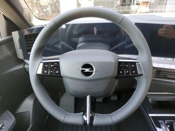 Opel Astra Electric GS SONDERAKTION 360Grad SHZ Lenkradhz Navi